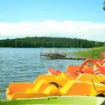 Nyaraló Front In With Sauna Ocypel