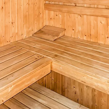 Stunning In With Sauna Ocypel